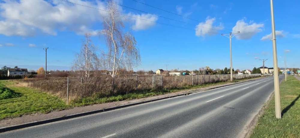 Panorama działki od strony ul. Lecha Kaczyńskiego